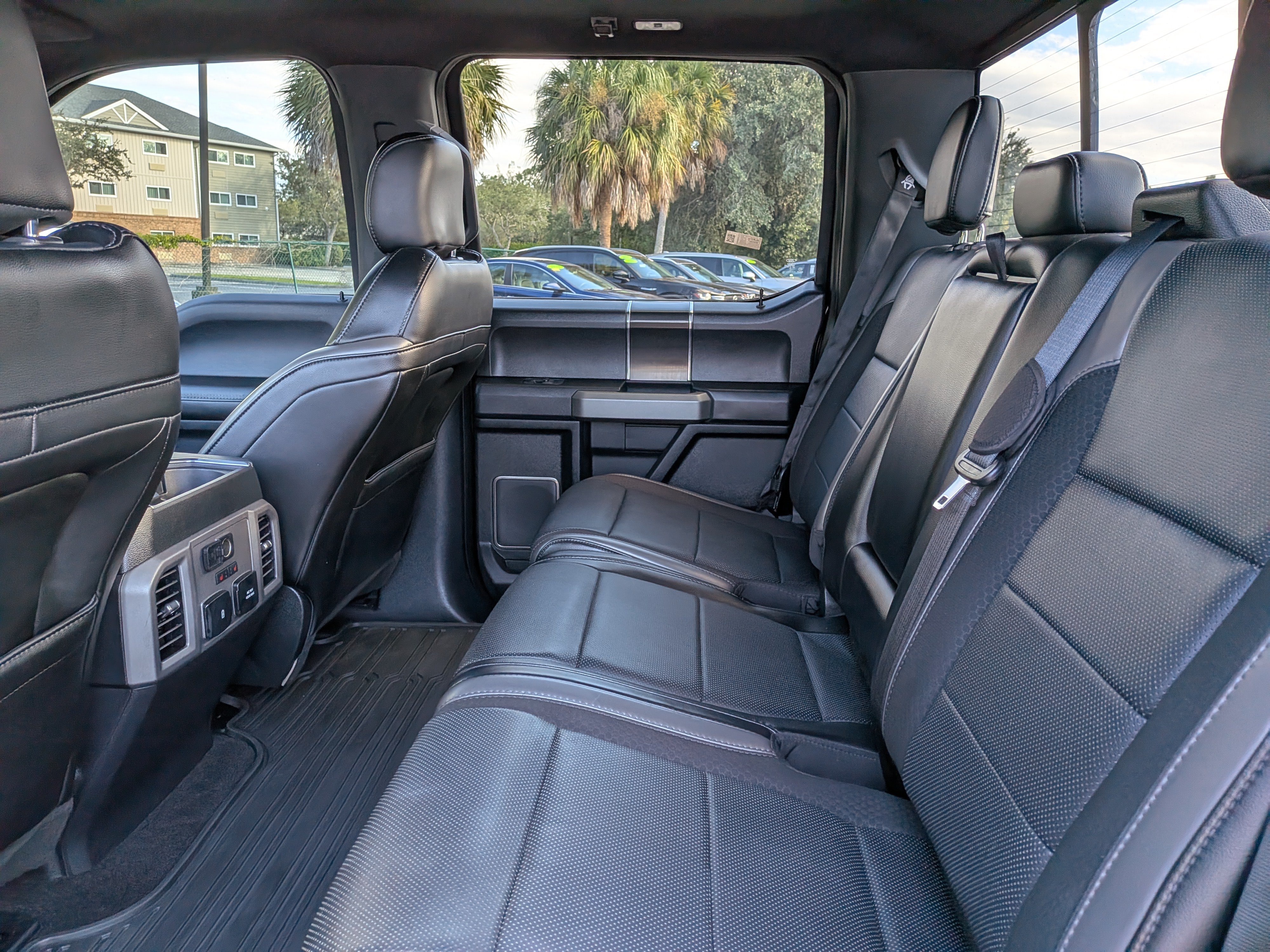 Used 2019 Ford F150 Raptor w/ Equipment Group 802A Luxury AWD/4WD image 14