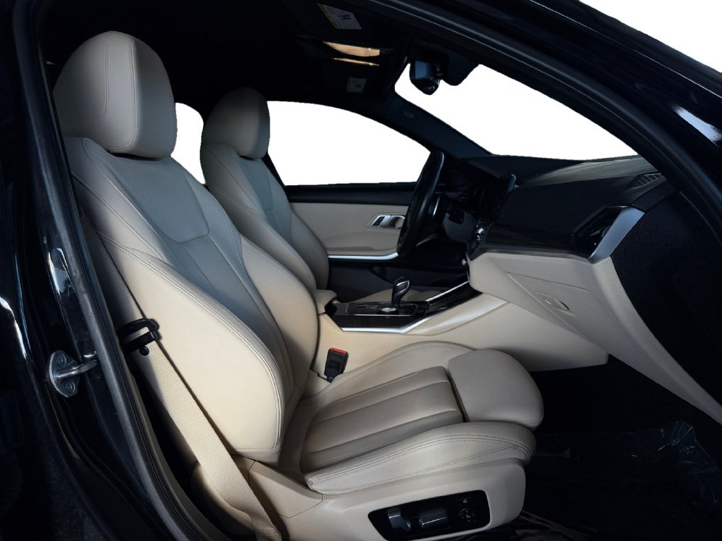 Used 2019 BMW 330i Sedan w/ Premium Package RWD image 17