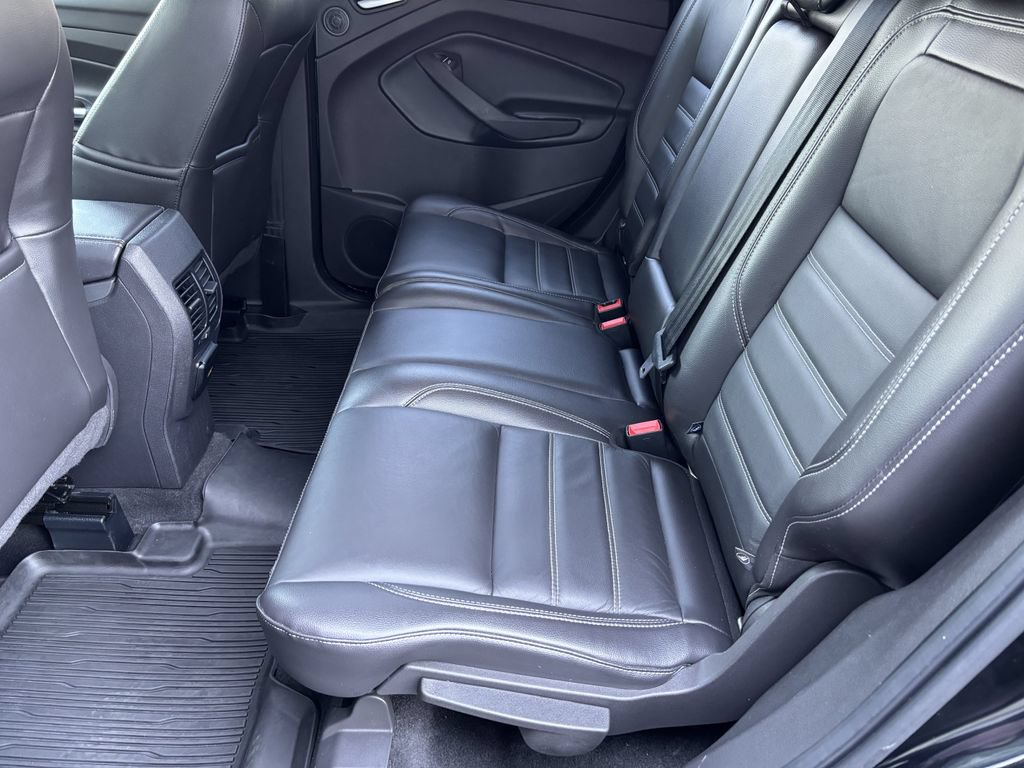 Used 2017 Ford Escape SE w/ SE Leather Comfort Package AWD/4WD image 23