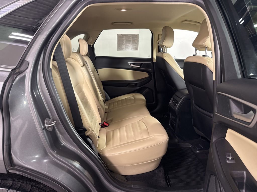 Used 2024 Ford Edge SEL w/ Convenience Package image 17