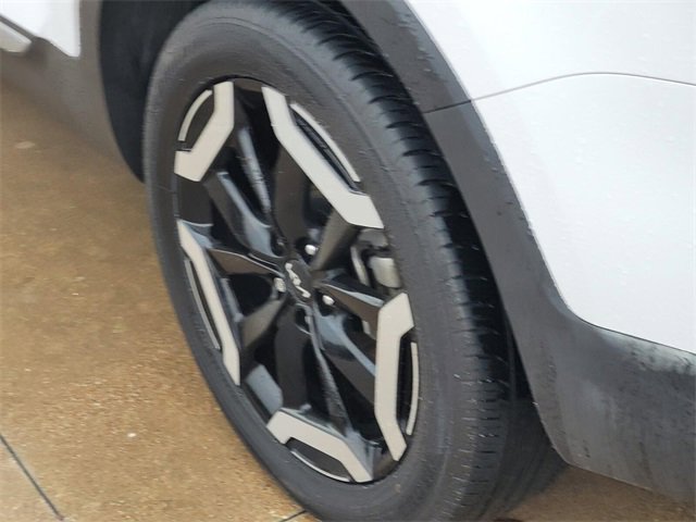 Used 2024 Kia Telluride S image 7