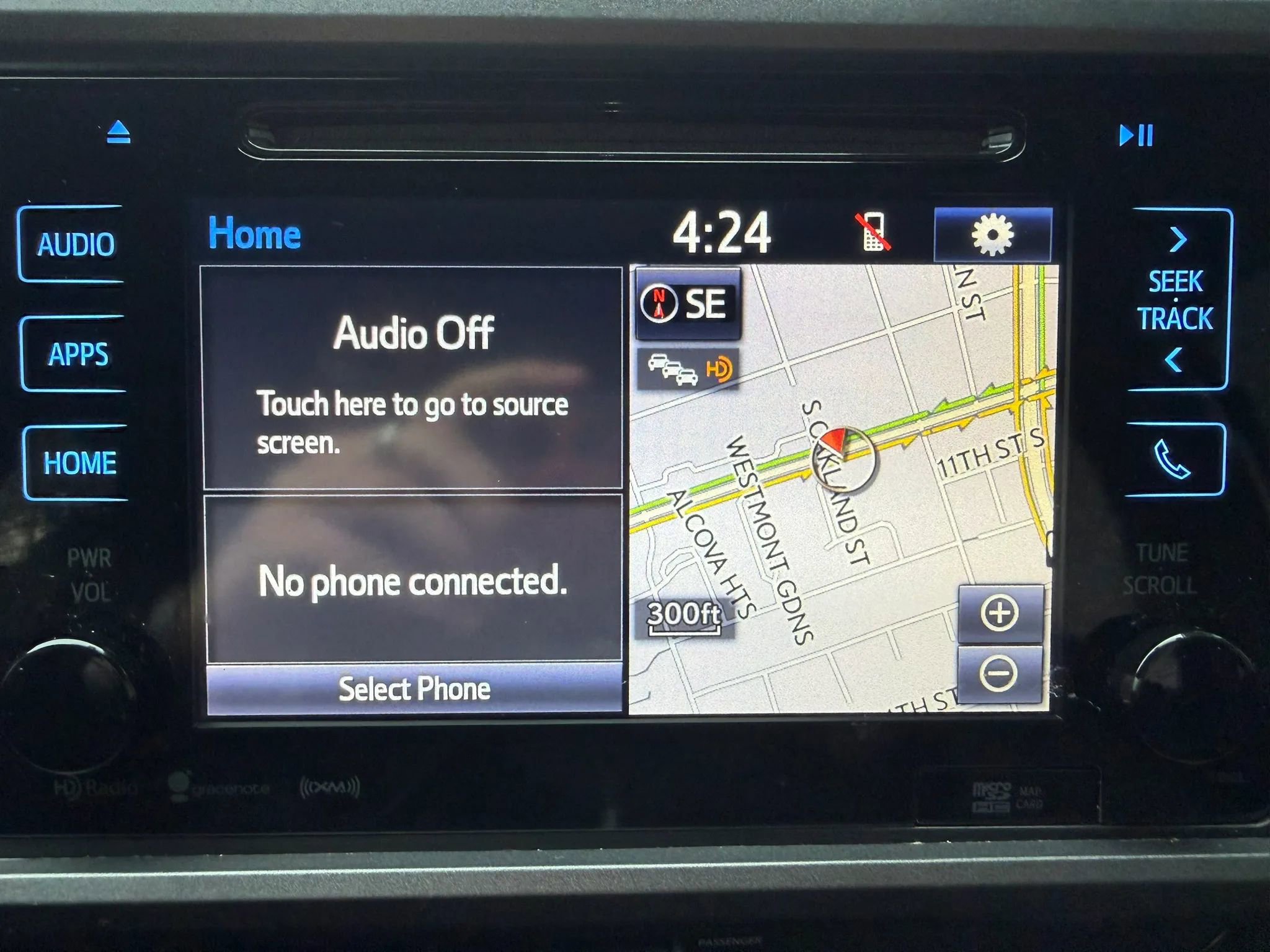 Used 2017 Toyota Tacoma TRD Sport w/ Tow Package image 18