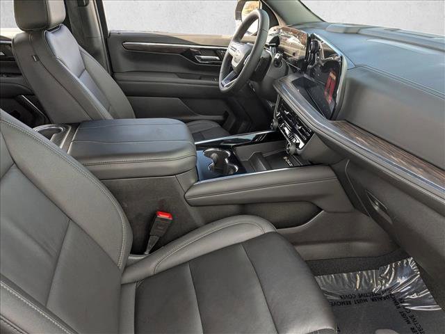 Used 2025 Chevrolet Tahoe LT AWD/4WD image 25