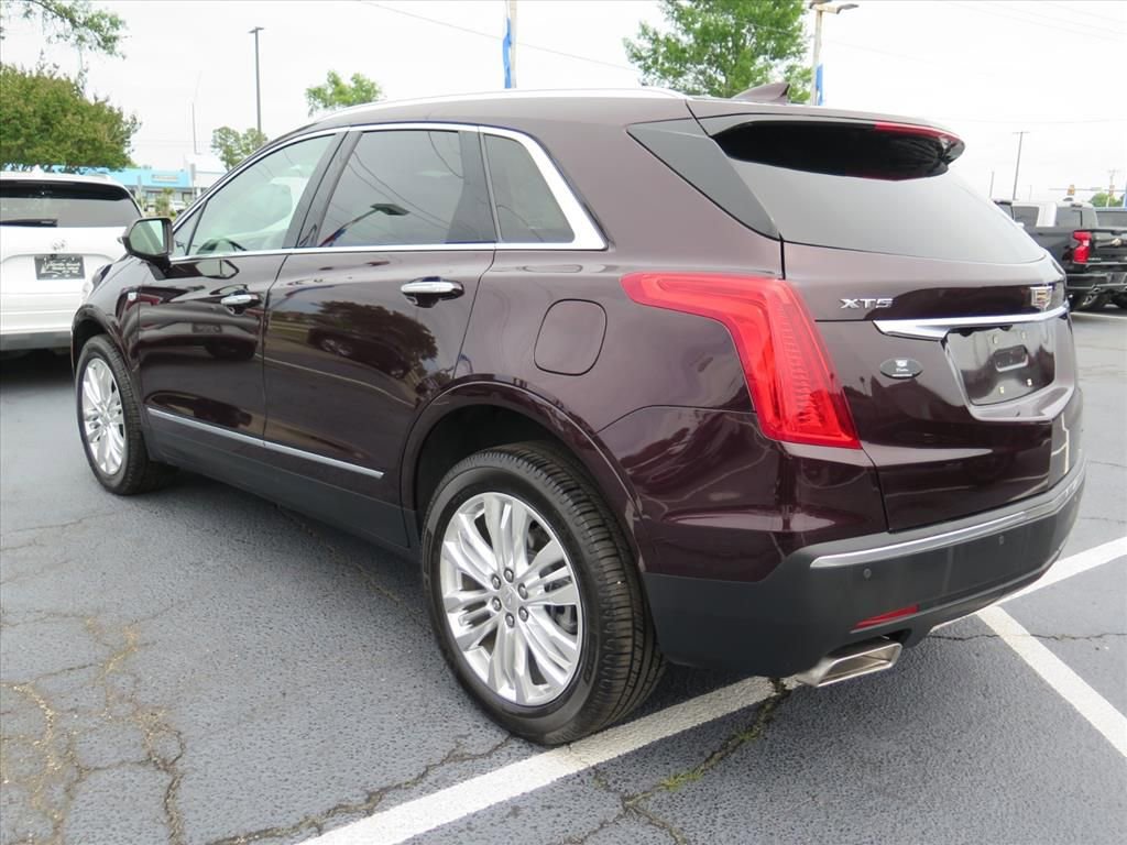 Used 2018 Cadillac XT5 Premium Luxury FWD image 5