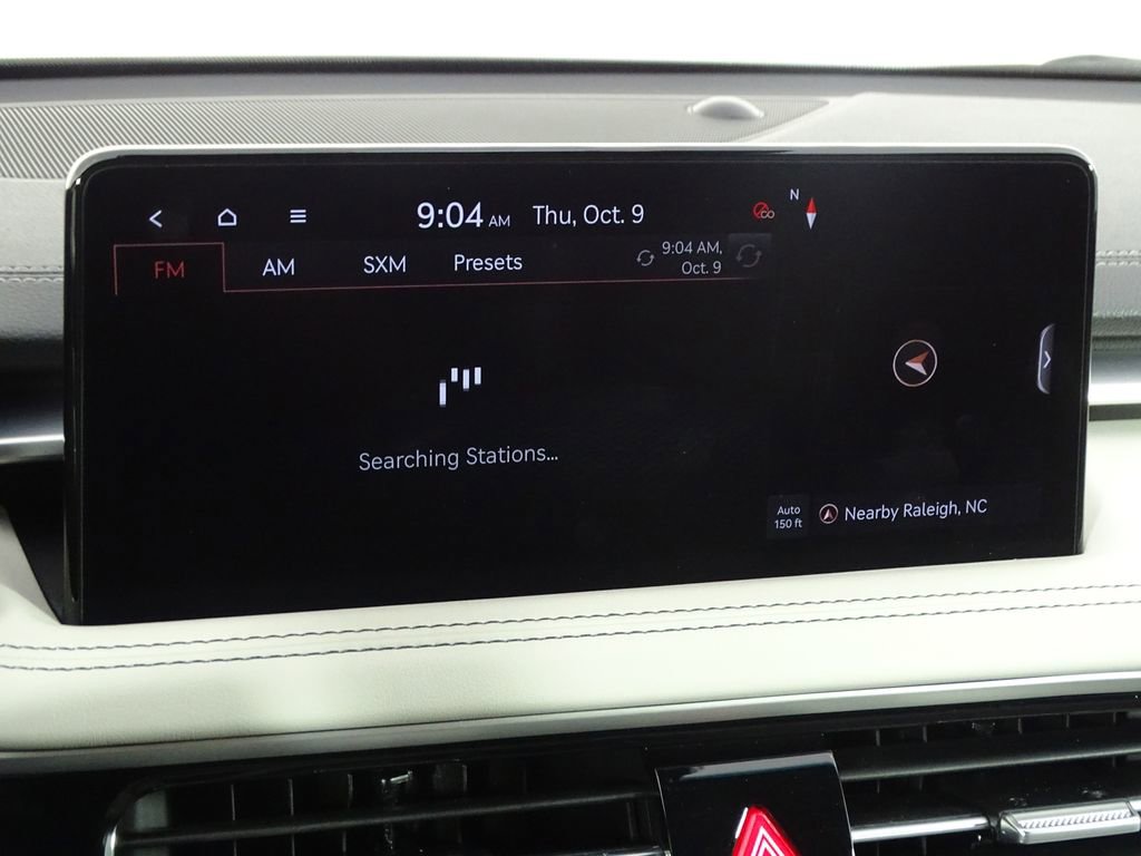 Used 2024 Genesis G70 2.5T image 39