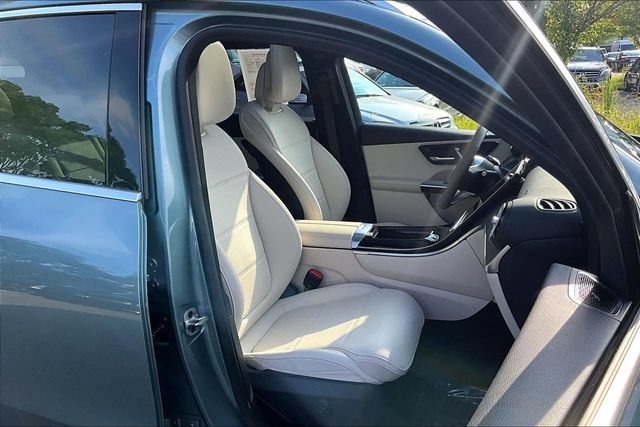 Used 2026 Mercedes-Benz GLC 300 4MATIC image 7