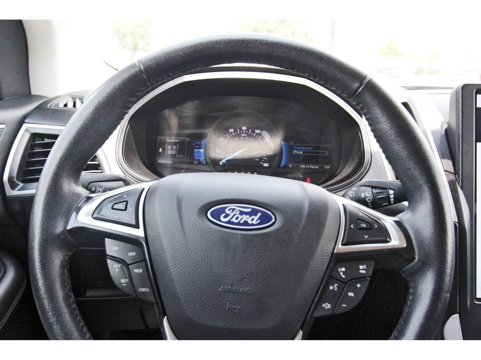 Used 2024 Ford Edge SEL AWD/4WD image 17
