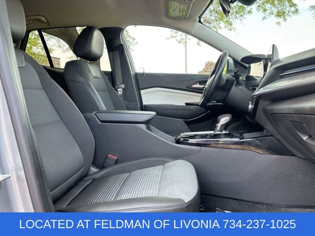 Used 2024 Chevrolet Trax LT w/ Driver Confidence Package FWD image 25