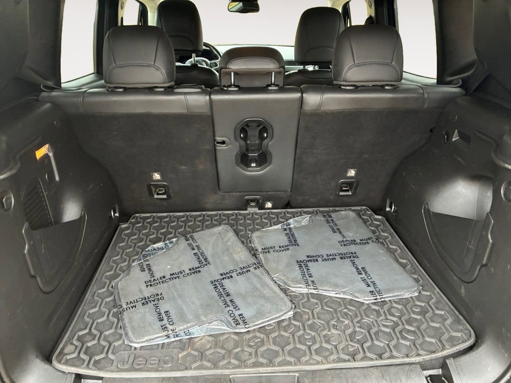 Used 2020 Jeep Renegade Limited image 18