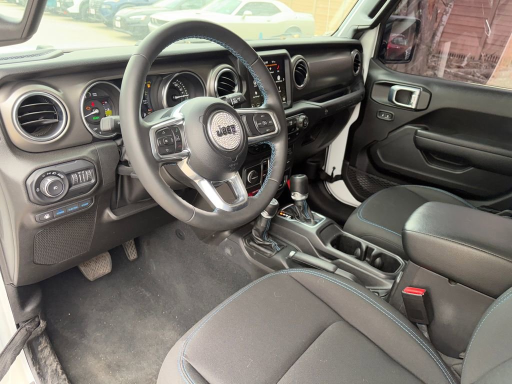 Used 2022 Jeep Wrangler Unlimited Rubicon 4xe image 8