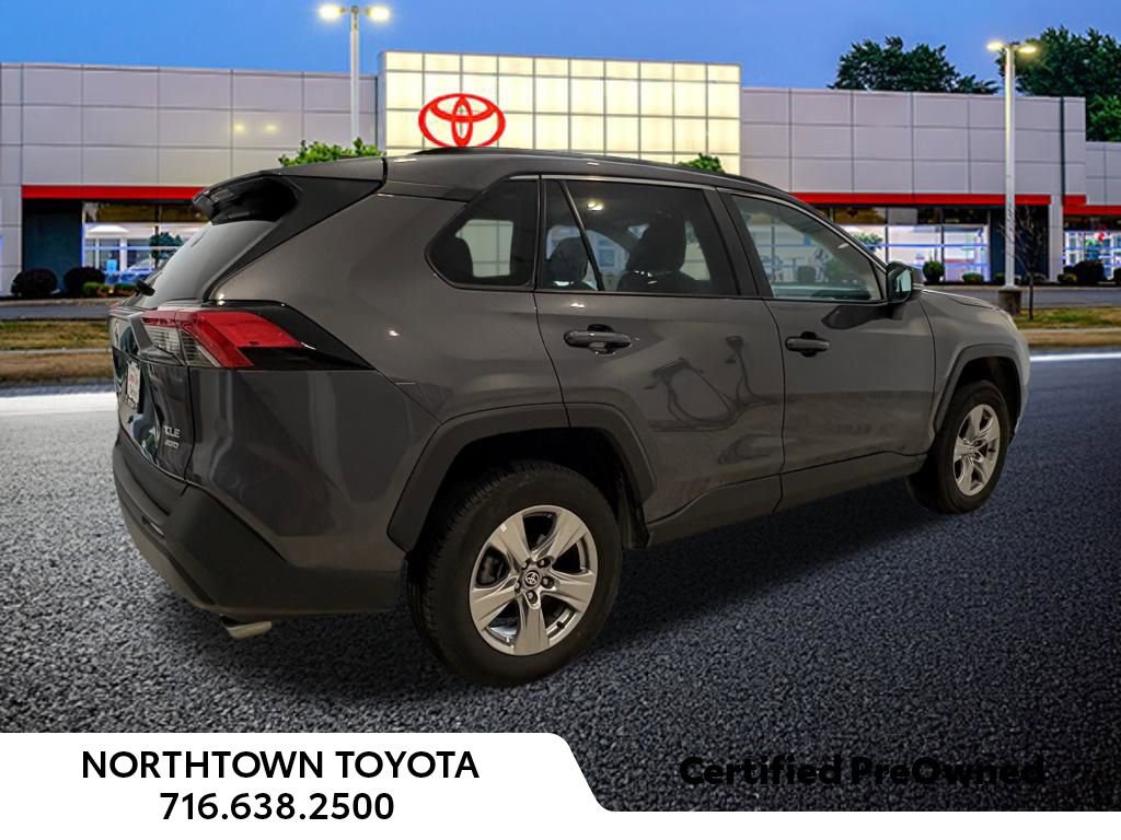 Used 2024 Toyota RAV4 XLE AWD/4WD image 34