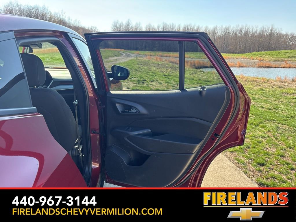 Used 2024 Chevrolet Trax RS w/ Driver Confidence Package image 31