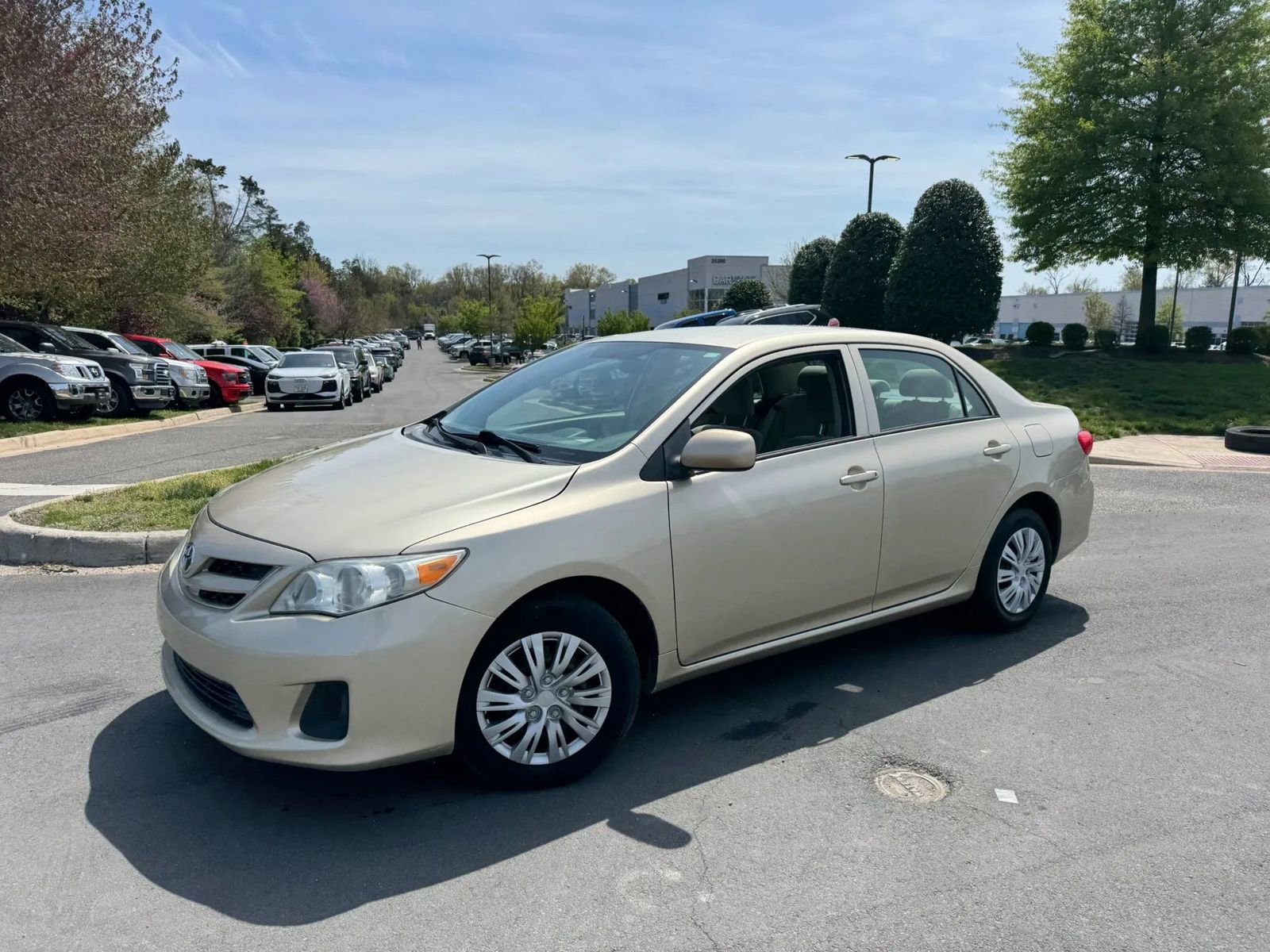 Used 2013 Toyota Corolla L FWD image 3