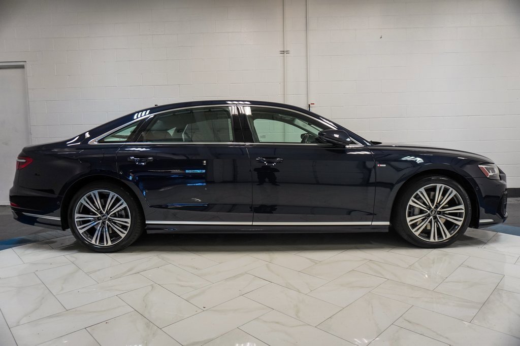 Used 2022 Audi A8 L 3.0T w/ Luxury Package image 9