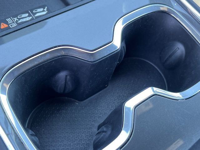 Used 2025 GMC Acadia Elevation image 38