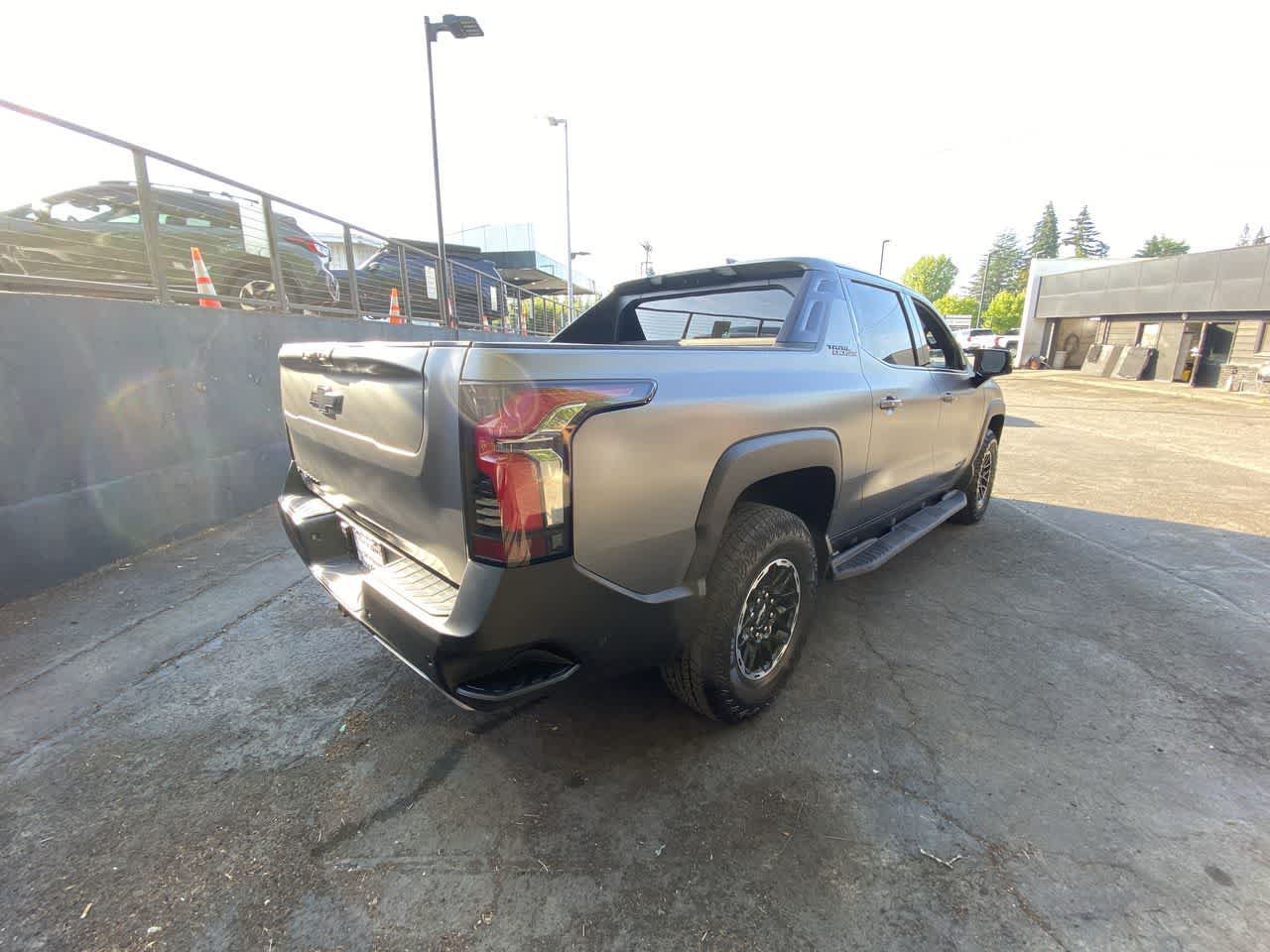 Used 2026 Chevrolet Silverado EV Trail Boss w/ Premium Package AWD/4WD image 6
