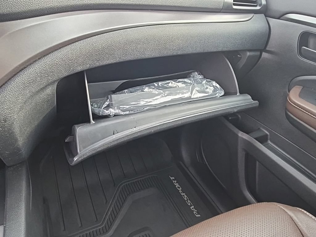 Certified 2024 Honda Passport EX-L image 18