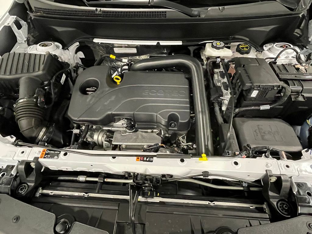 Used 2024 Chevrolet Equinox LS FWD image 37
