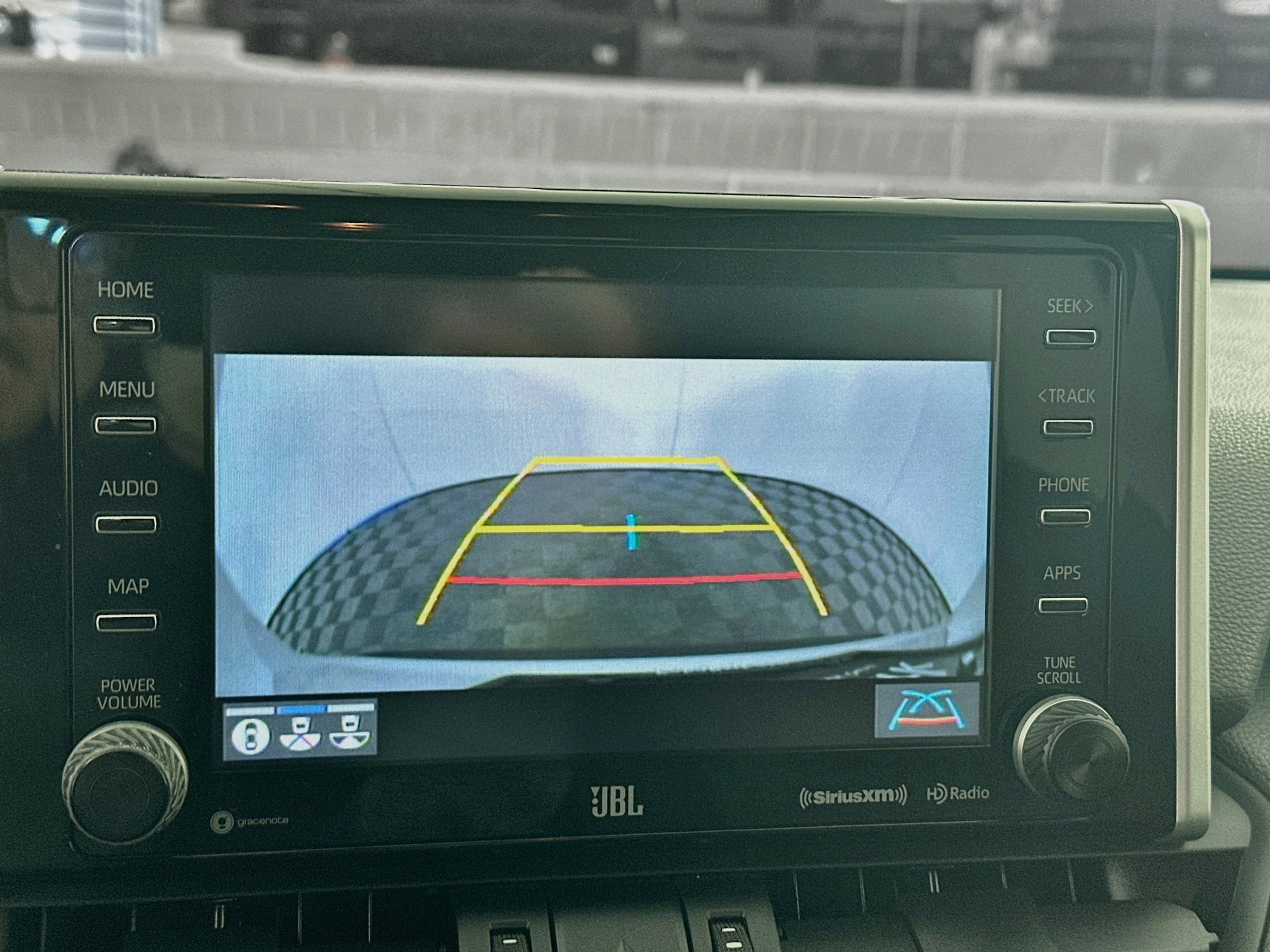 Used 2020 Toyota RAV4 Limited FWD image 22