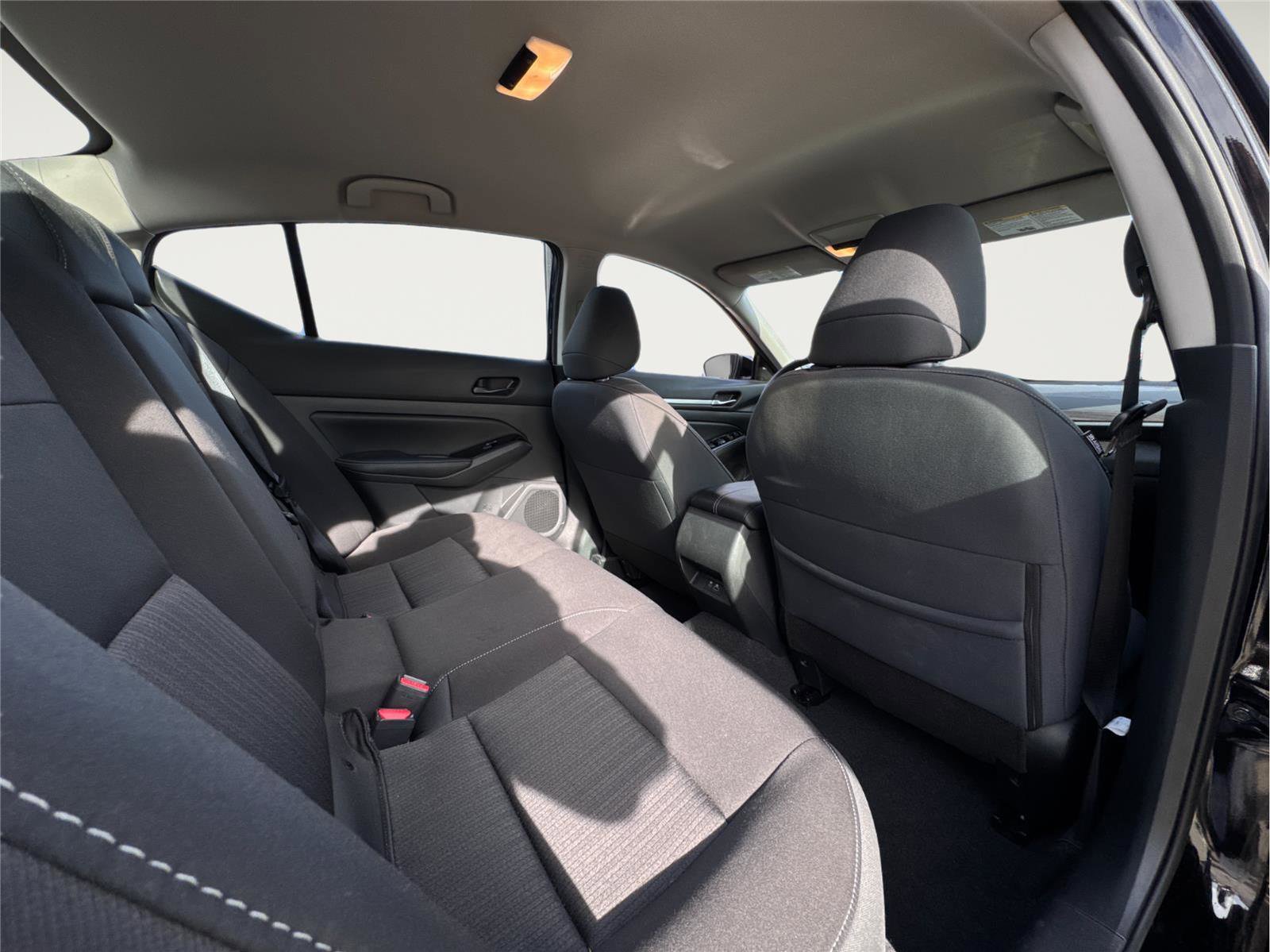 Used 2023 Nissan Altima 2.5 SV image 23