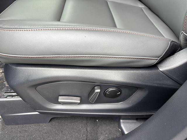 New 2026 Ford Explorer Active w/ Active Comfort Package AWD/4WD image 11