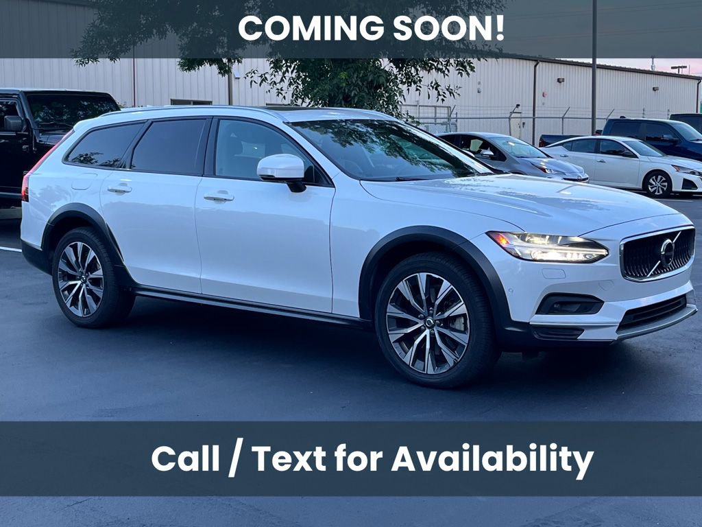Used 2022 Volvo V90 B6 Cross Country