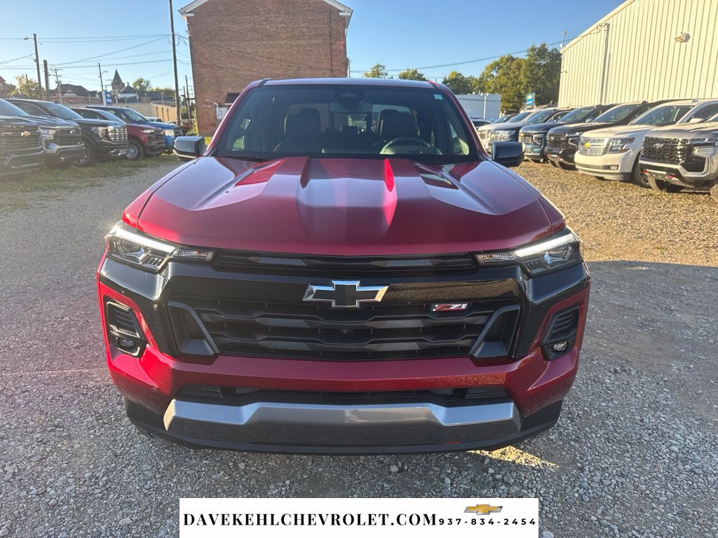 Used 2025 Chevrolet Colorado Z71 w/ Technology Package AWD/4WD image 8