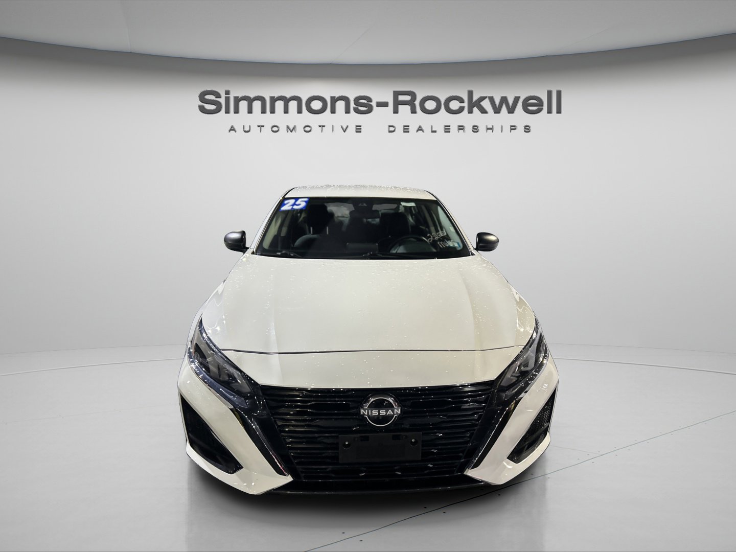 Used 2025 Nissan Altima 2.5 SV FWD image 1