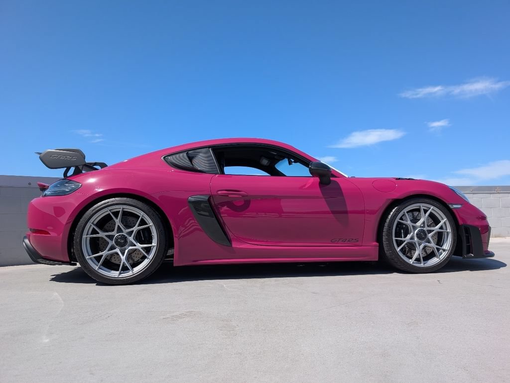 Used 2025 Porsche 718 Cayman GT4 RS RWD image 24