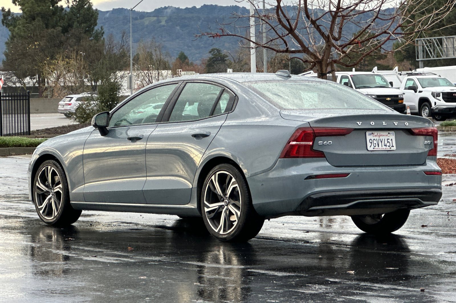 Used 2024 Volvo S60 B5 Plus image 6