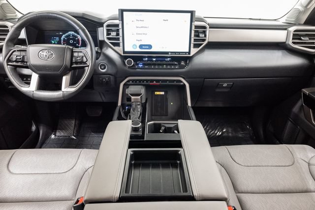 Used 2024 Toyota Tundra Limited AWD/4WD image 29