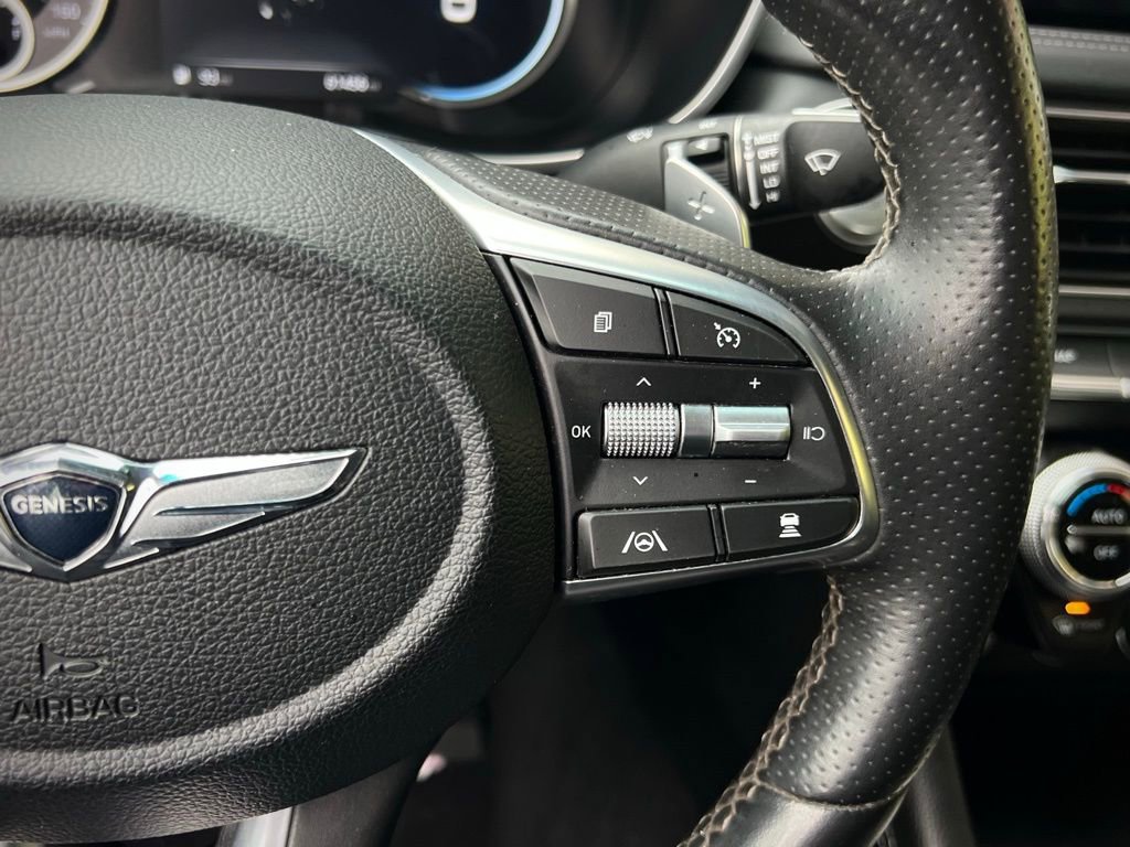 Used 2022 Genesis G70 2.0T image 39