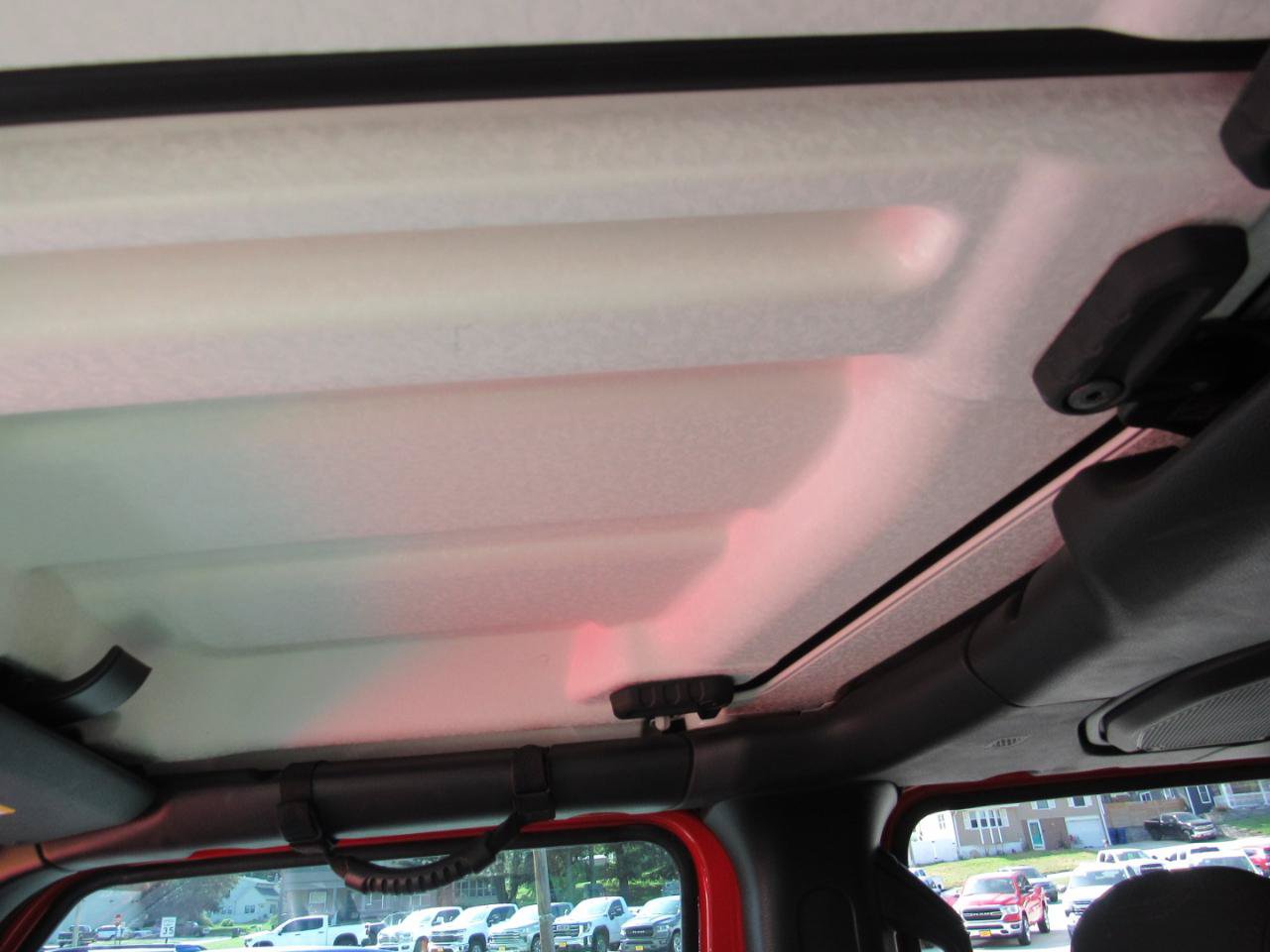 Used 2023 Jeep Gladiator Sport AWD/4WD image 31