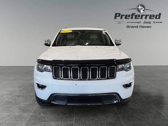 Used 2017 Jeep Grand Cherokee Limited w/ Trailer Tow Group IV AWD/4WD image 11