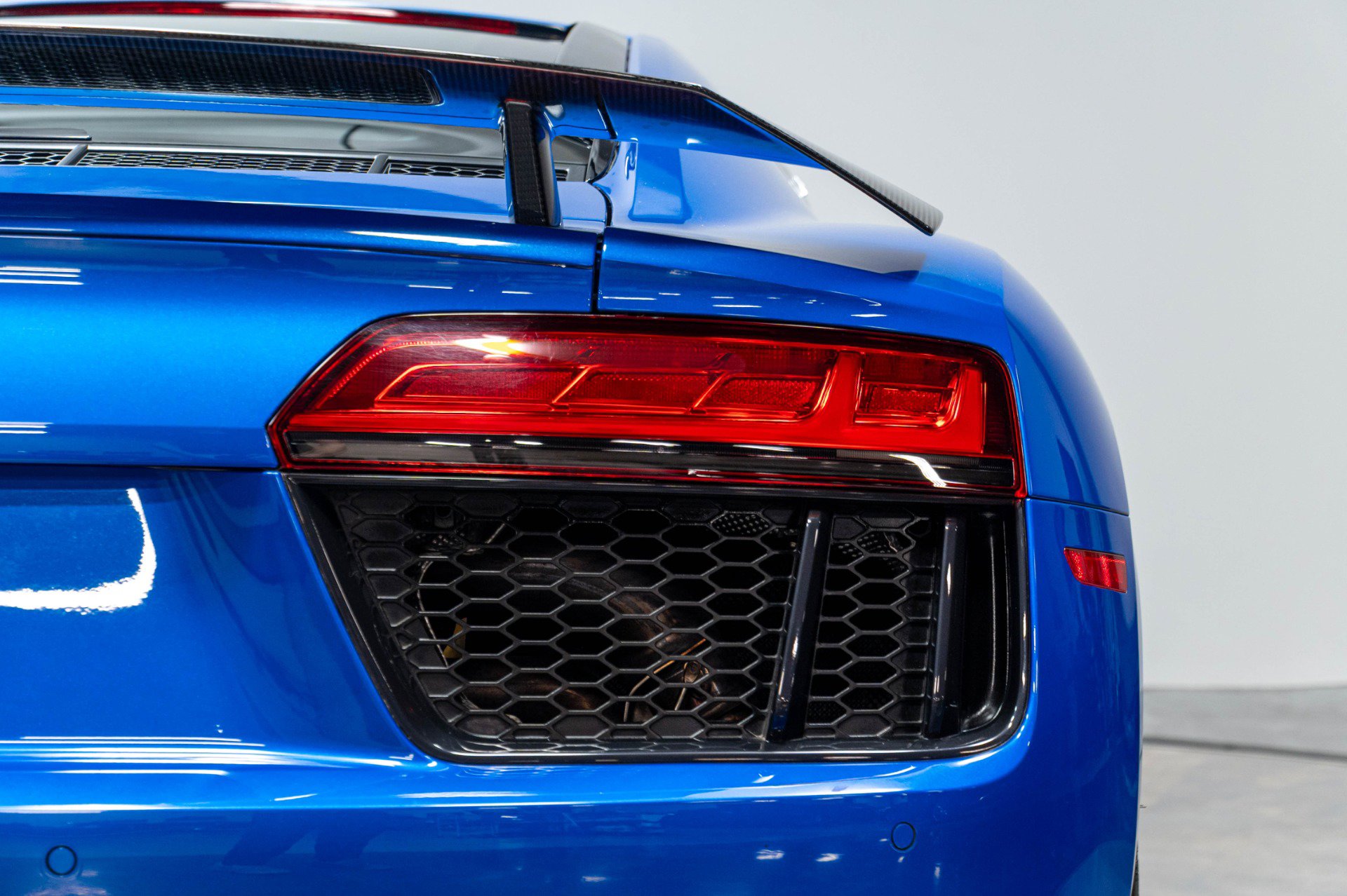 Used 2017 Audi R8 V10 plus AWD/4WD image 46