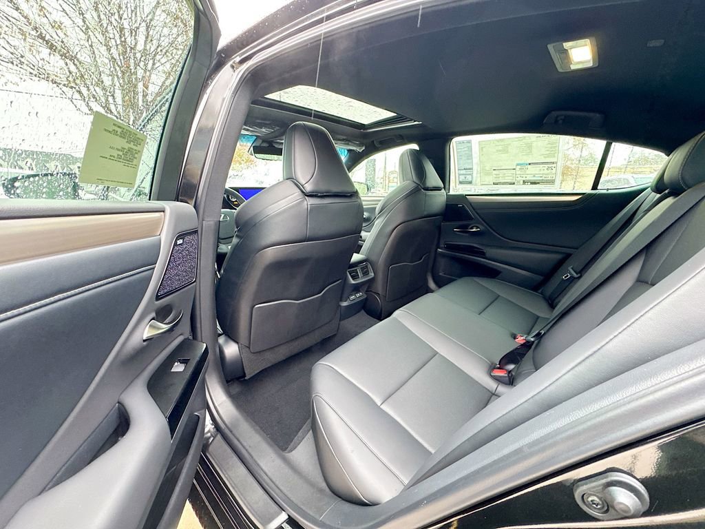 New 2025 Lexus ES 350 F Sport image 32