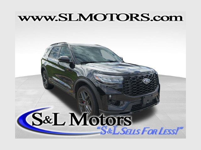 Used 2025 Ford Explorer ST-Line w/ Premium Package