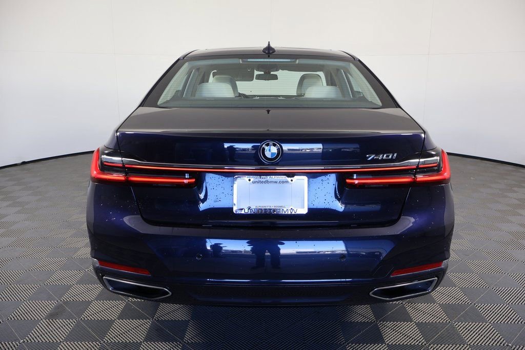 Used 2020 BMW 740i w/ Premium Package image 5