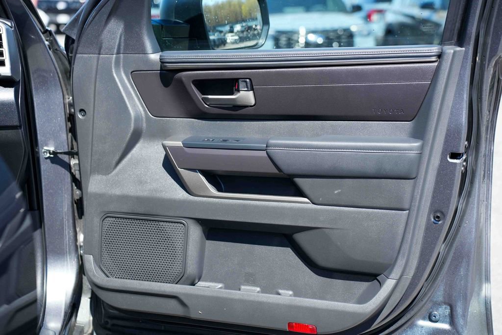 Used 2025 Toyota Tundra SR5 AWD/4WD image 15