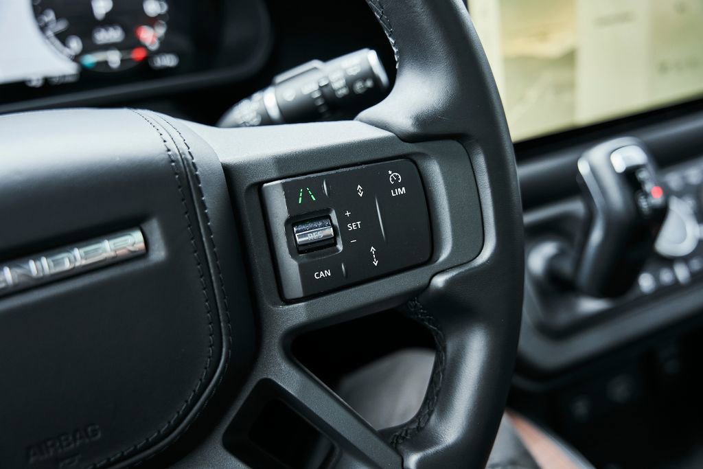 Used 2023 Land Rover Defender 110 X image 62