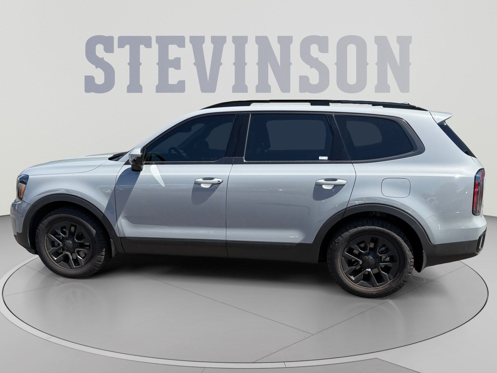 Used 2025 Kia Telluride SX Prestige X-Pro AWD/4WD image 2