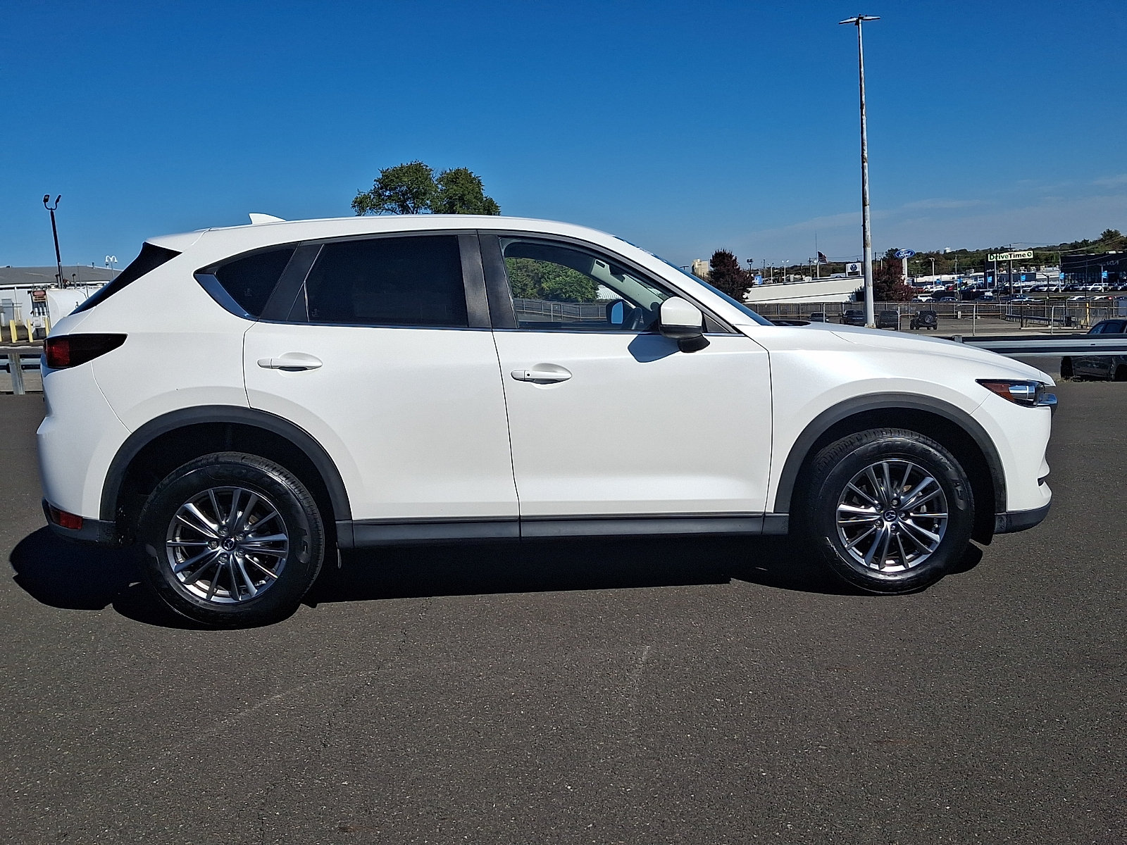 Used 2017 MAZDA CX-5 Touring w/ Preferred Equipment Package AWD/4WD image 7