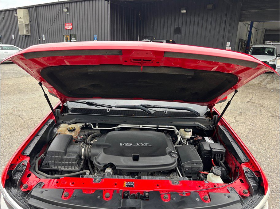 Used 2018 Chevrolet Colorado LT RWD image 38