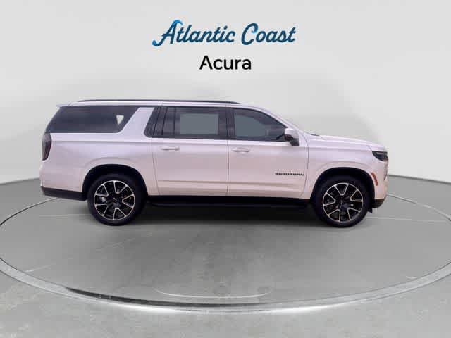 Used 2025 Chevrolet Suburban RST w/ RST Capability Package AWD/4WD image 9