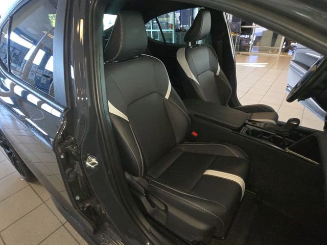 Used 2025 Toyota Camry SE image 23