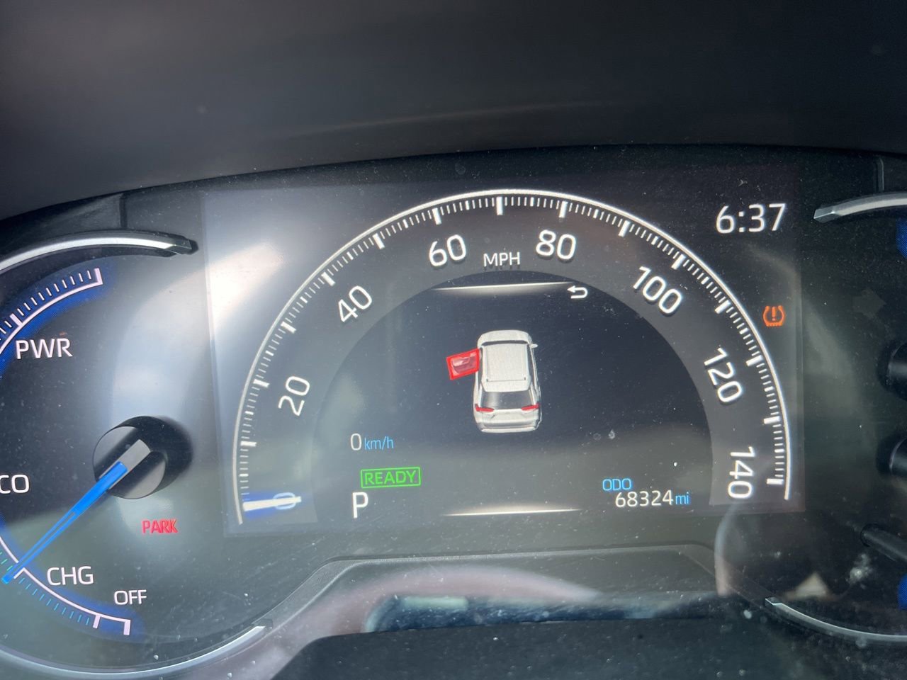 Used 2024 Toyota RAV4 LE AWD/4WD image 10