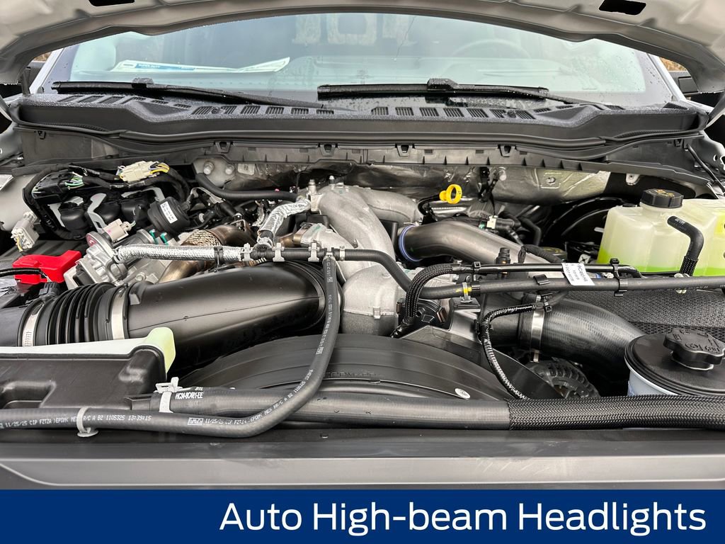 New 2026 Ford F250 Lariat w/ Black Appearance Package image 29