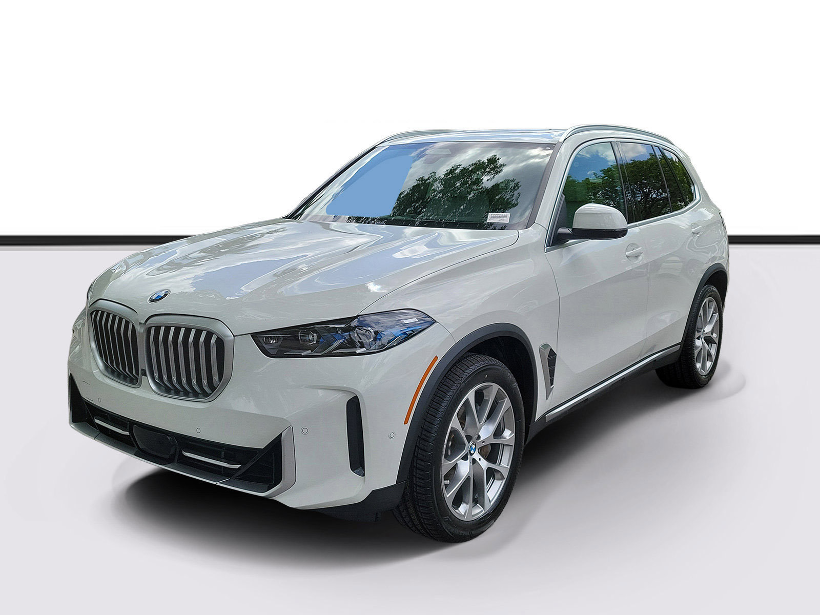 Certified 2024 BMW X5 xDrive40i w/ Premium Package AWD/4WD image 2