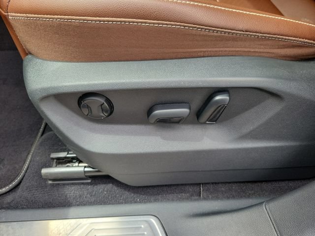 Used 2023 Volkswagen Atlas SE w/ Panoramic Sunroof Package FWD image 23