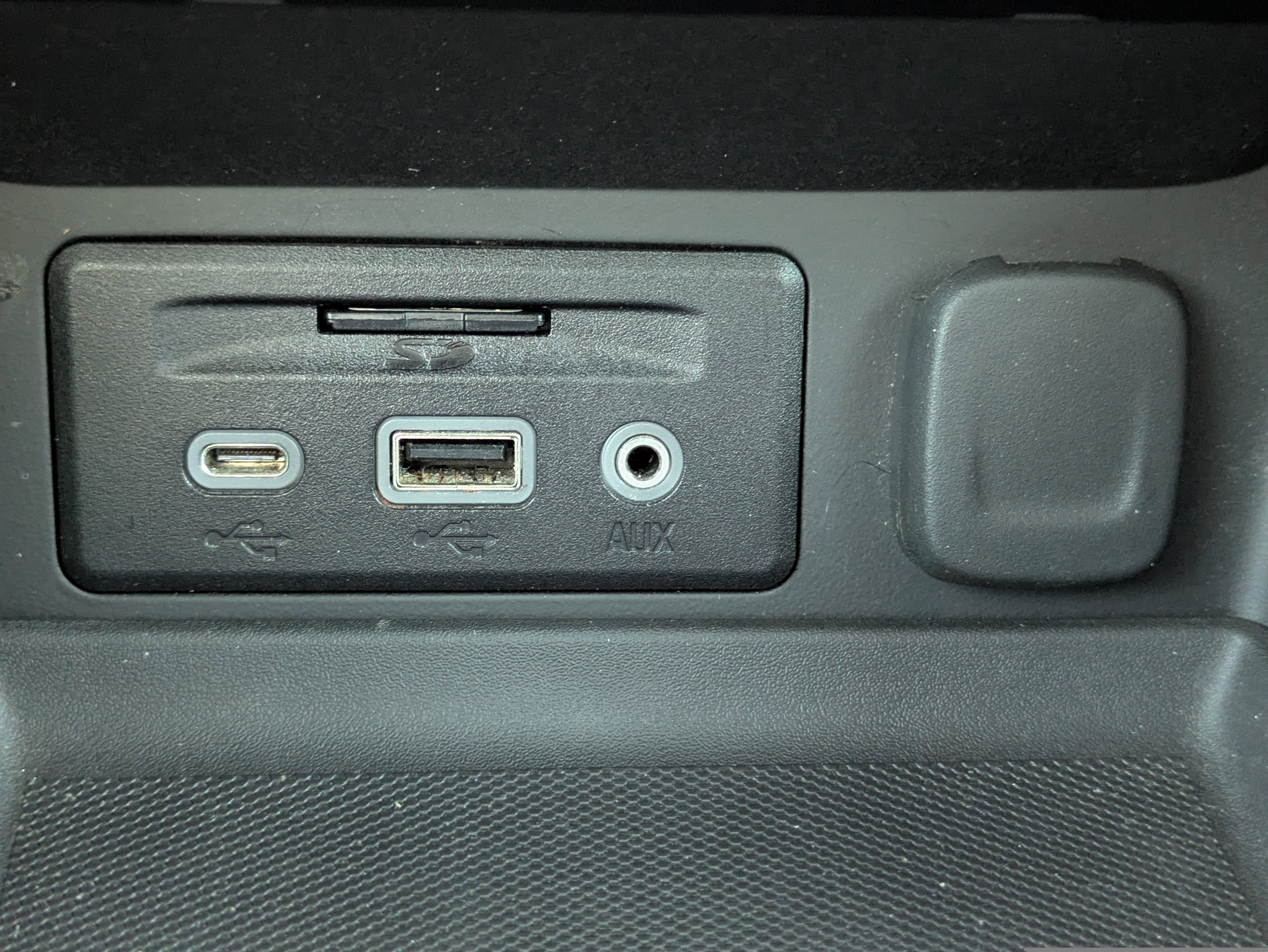 Certified 2018 GMC Terrain SLE w/ Driver Convenience Package image 27